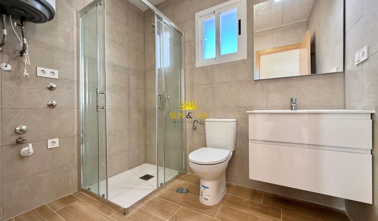 Resale - Apartment - Orihuela Costa - Punta Prima