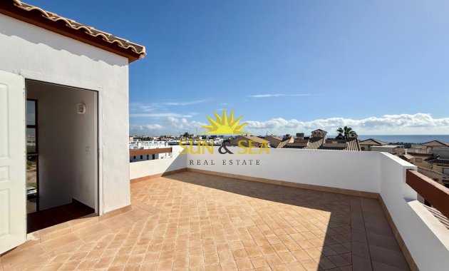 Resale - Apartment - Orihuela Costa - Punta Prima