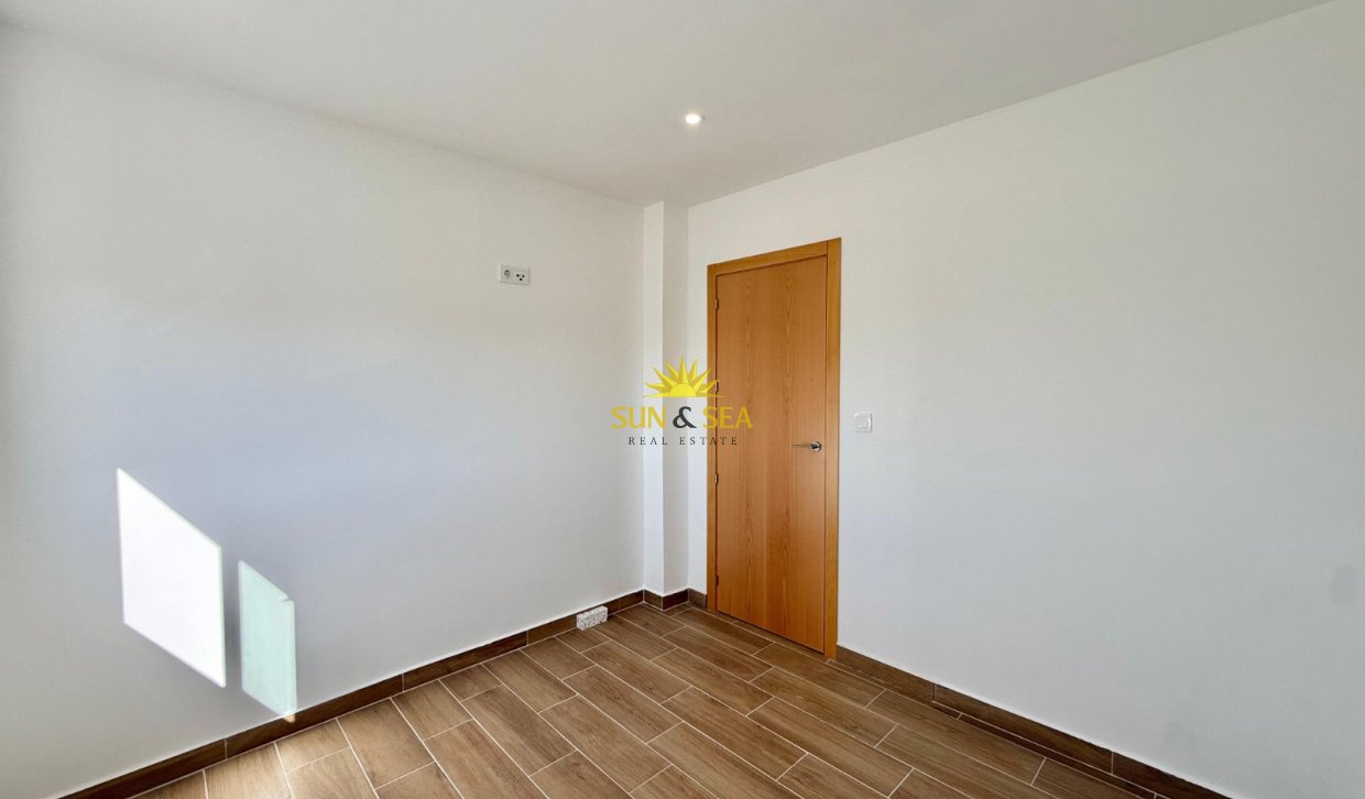 Resale - Apartment - Orihuela Costa - Punta Prima