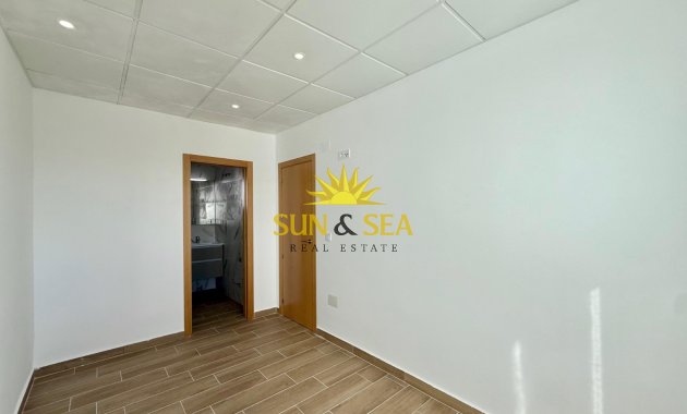 Resale - Apartment - Orihuela Costa - Punta Prima