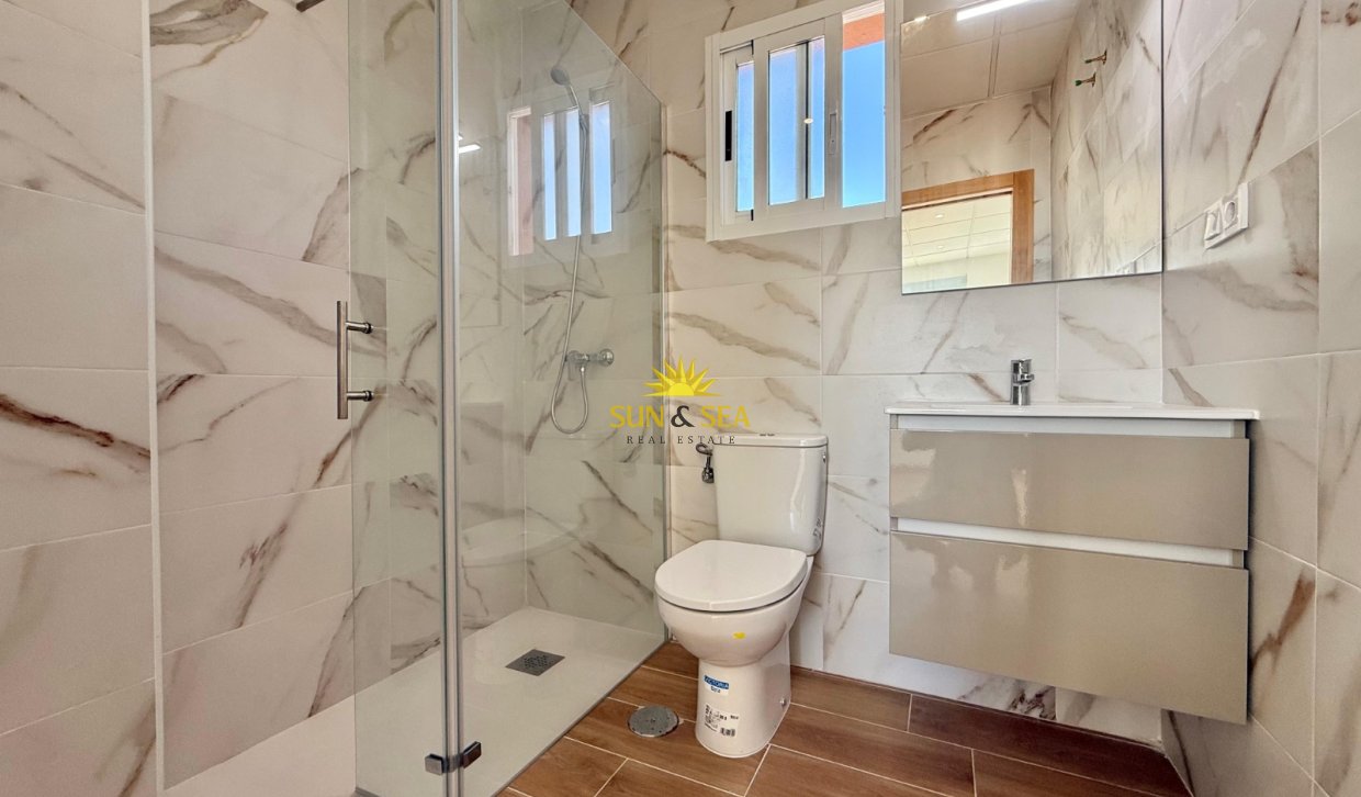 Resale - Apartment - Orihuela Costa - Punta Prima