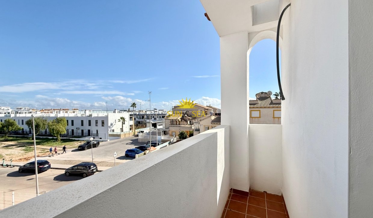 Resale - Apartment - Orihuela Costa - Punta Prima