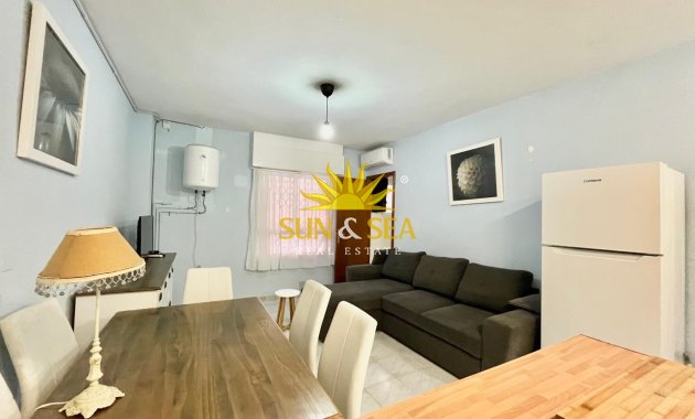 Alquiler a largo plazo - Apartamento - Torrevieja - Centro