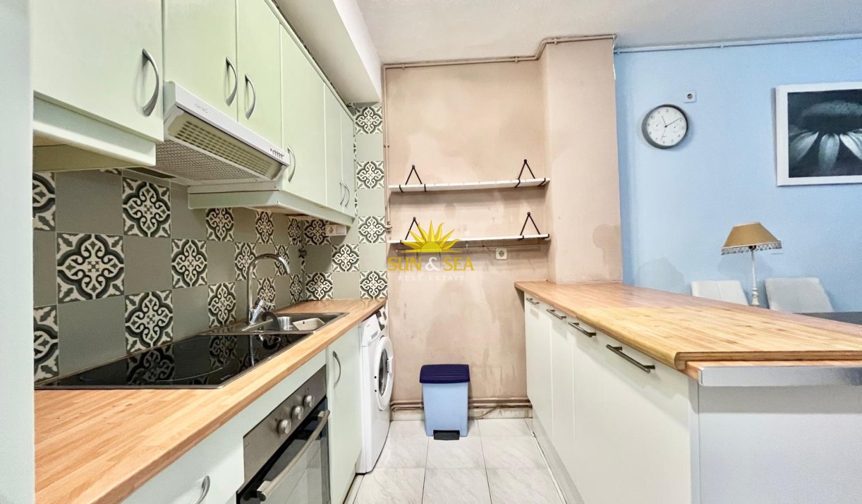 Alquiler a largo plazo - Apartamento - Torrevieja - Centro