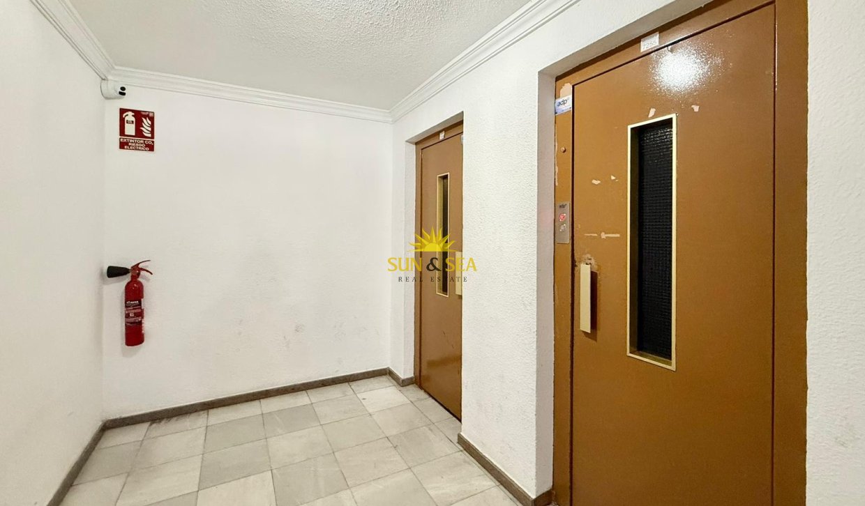 Reventa - Apartamento - Torrevieja - Acequion