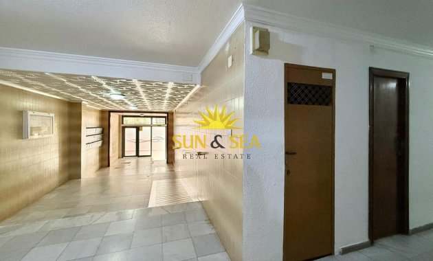 Reventa - Apartamento - Torrevieja - Acequion