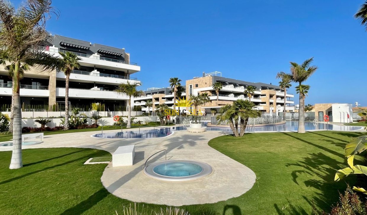 Location à long terme - Penthouse Penthouse - Orihuela Costa - Playa Flamenca