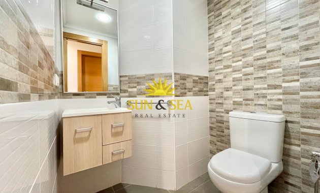 Reventa - Apartamento - Torrevieja - Playa de El Cura