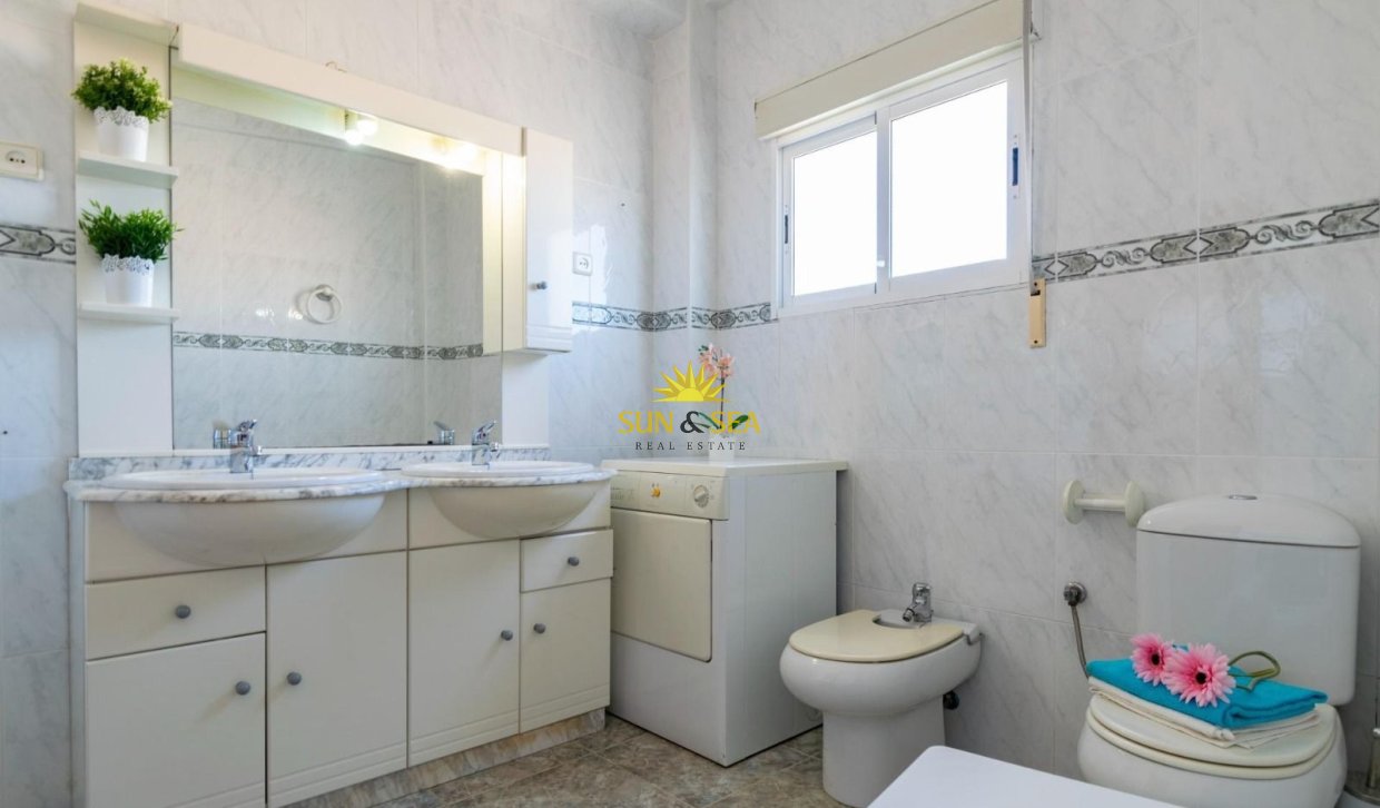 Resale - Apartment - Cartagena - Alumbres
