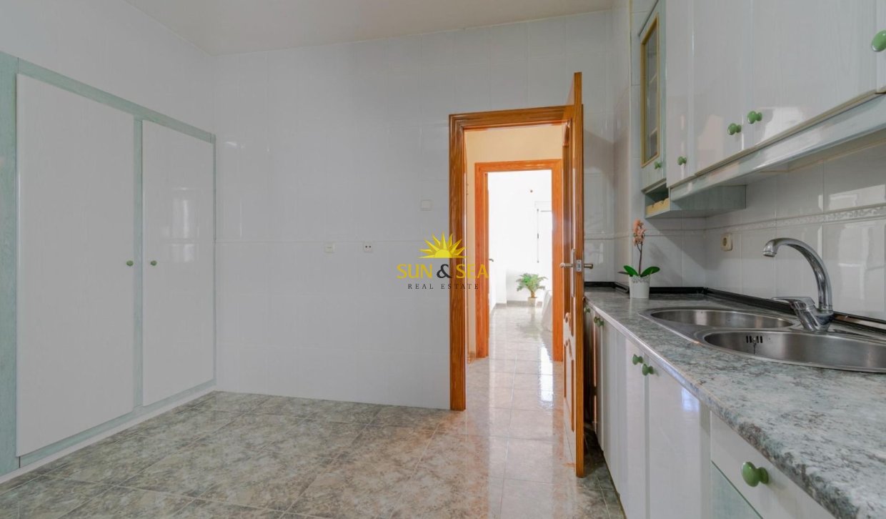 Resale - Apartment - Cartagena - Alumbres