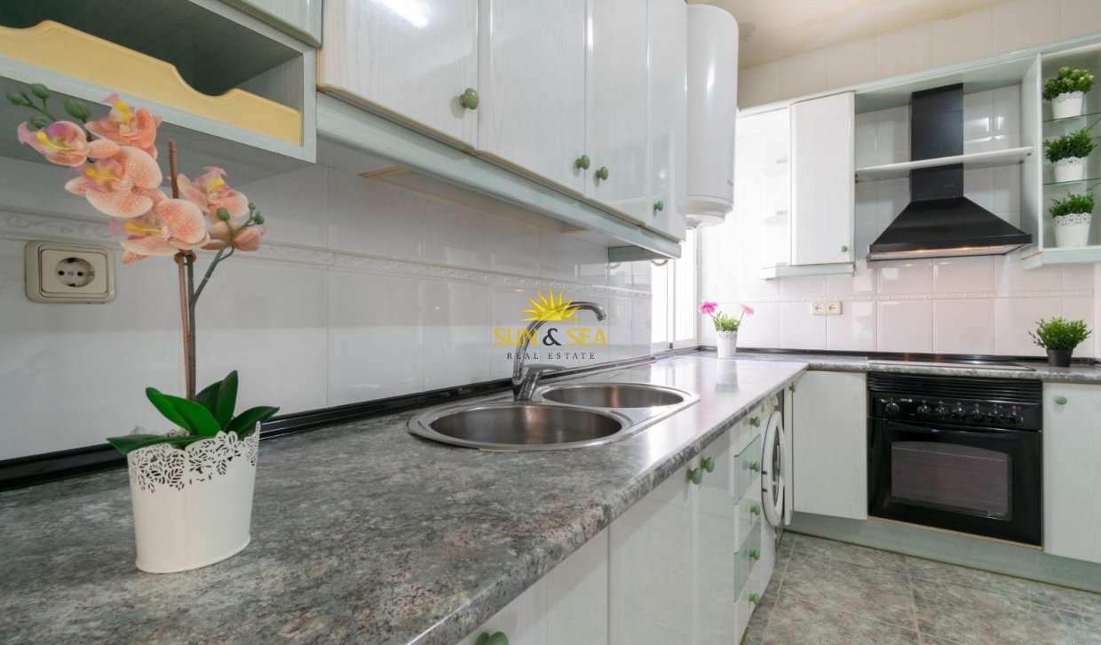 Resale - Apartment - Cartagena - Alumbres