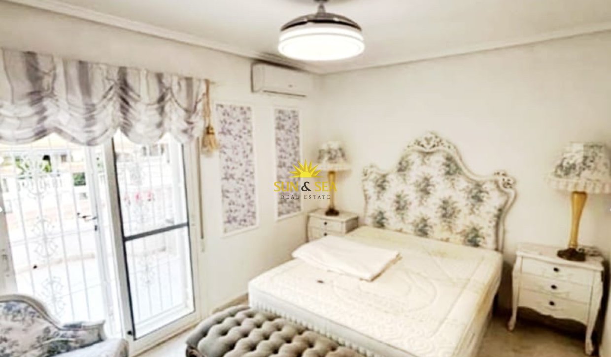 Resale - Villa - Benijofar