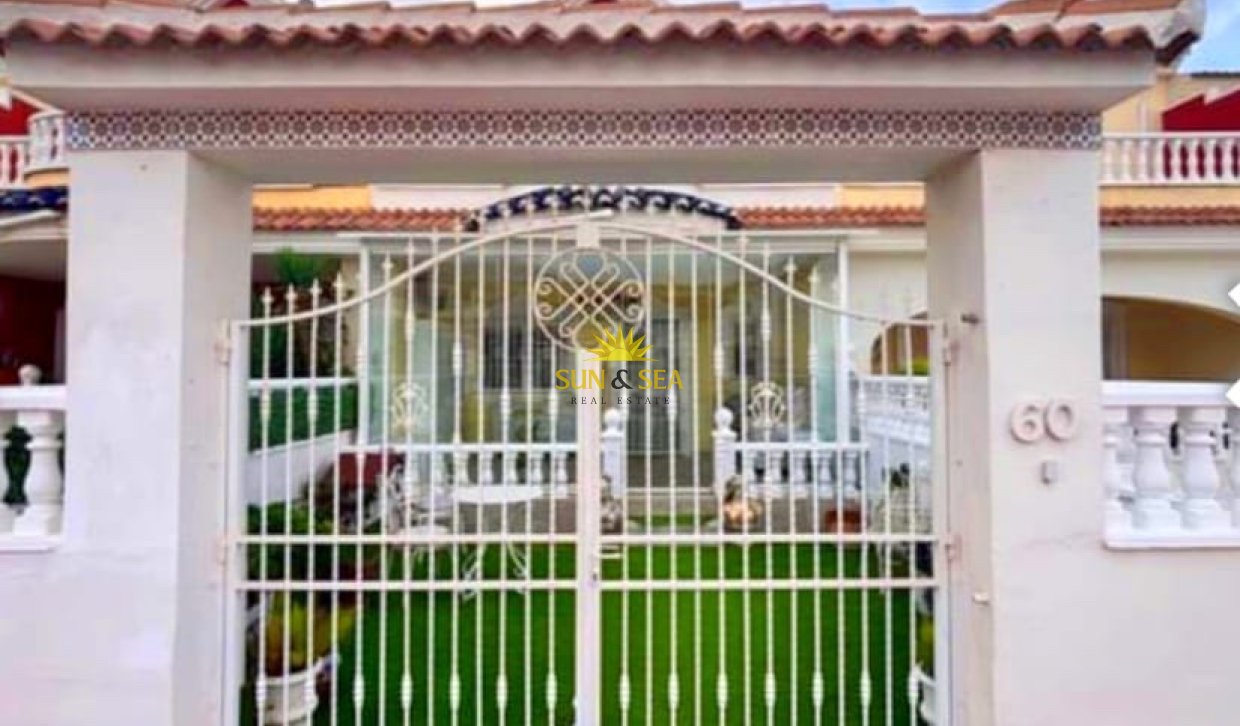 Resale - Villa - Benijofar