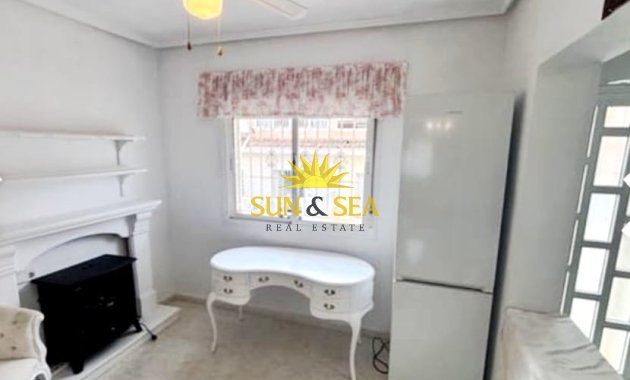 Resale - Villa - Benijofar