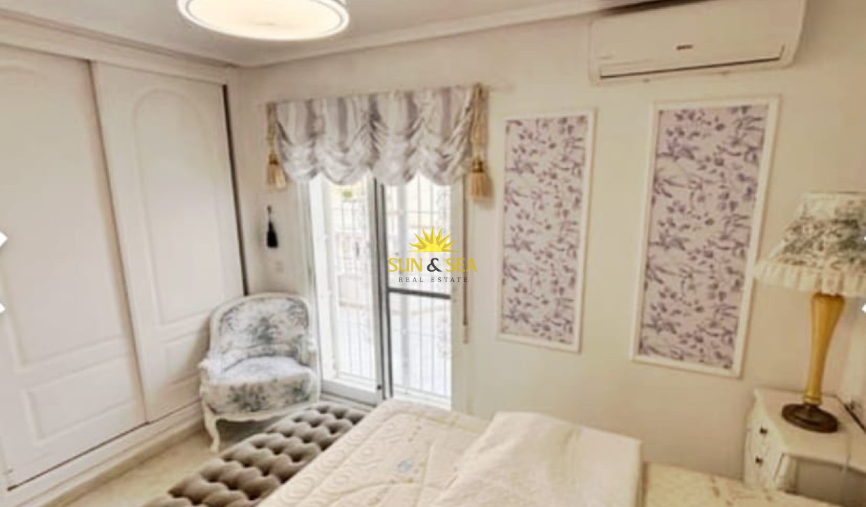 Resale - Villa - Benijofar