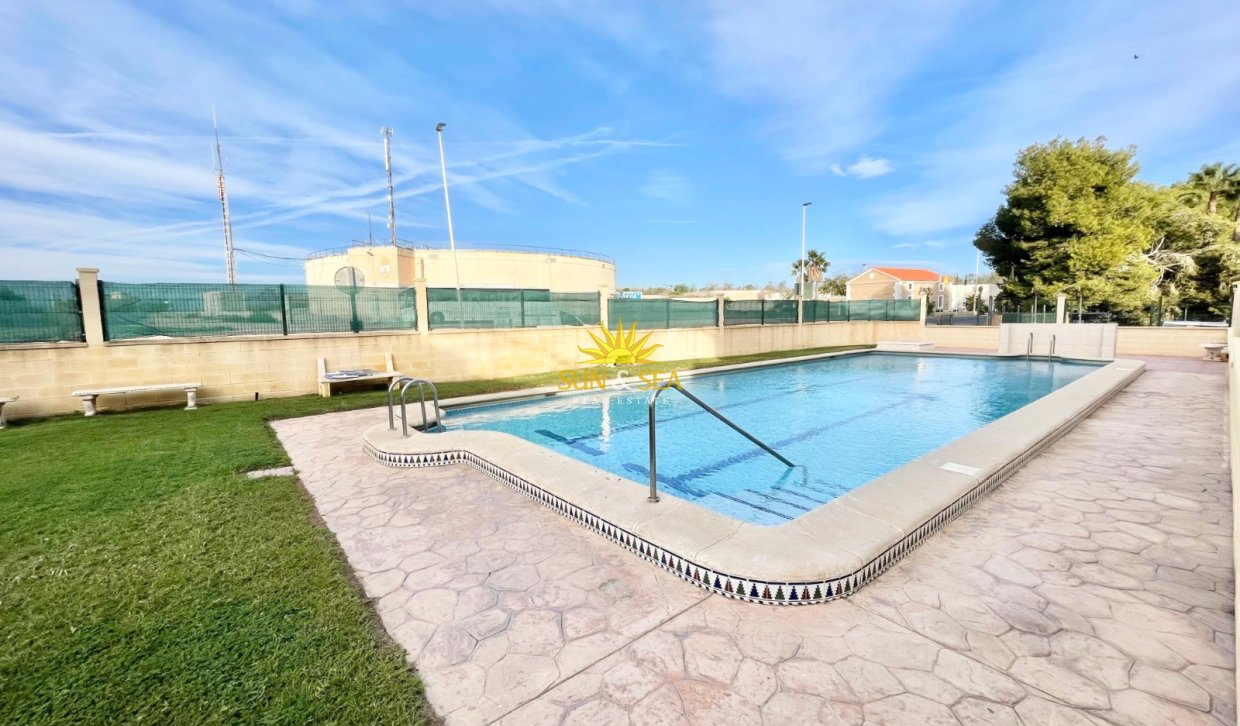 Long Term Rental - Ground Floor - Torrevieja - Playa del Cura