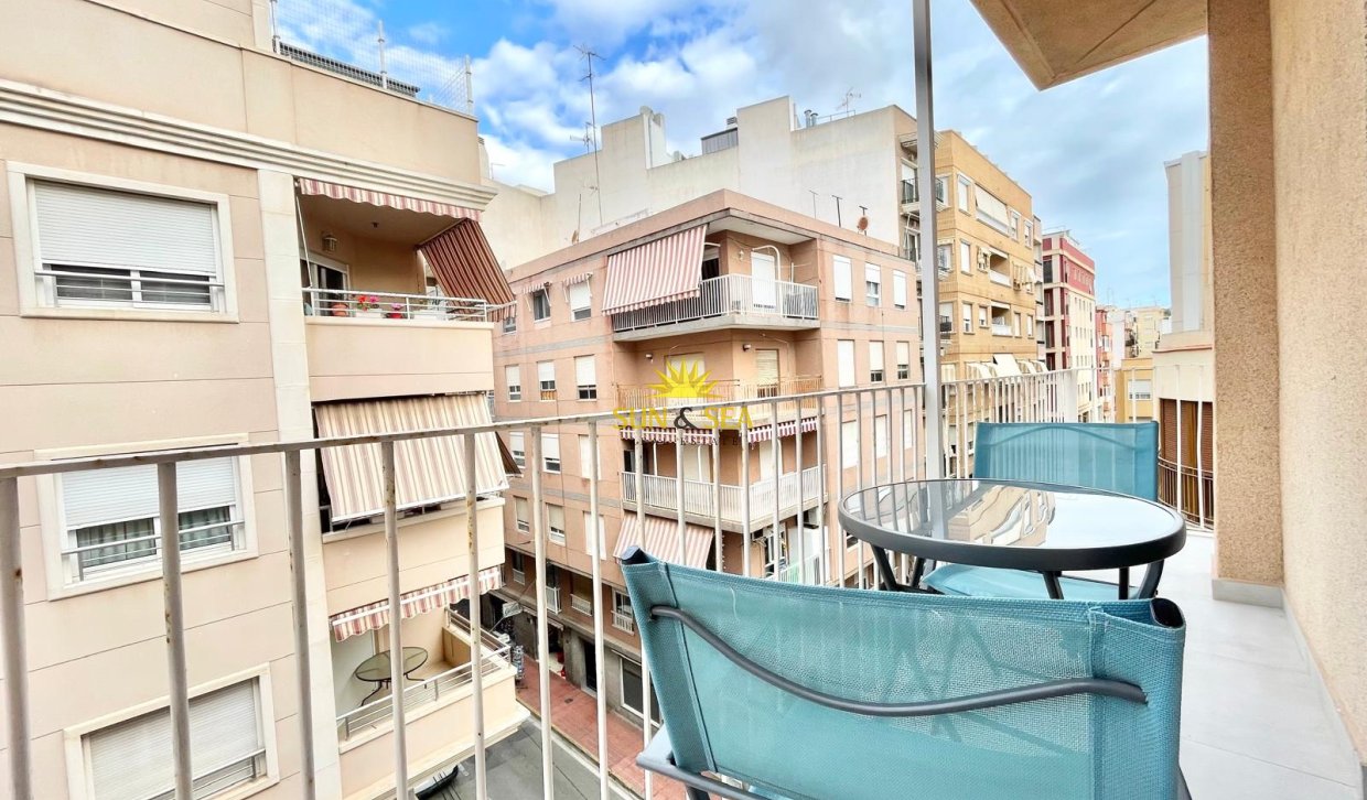 Location à long terme - Appartement - Santa Pola - Centro