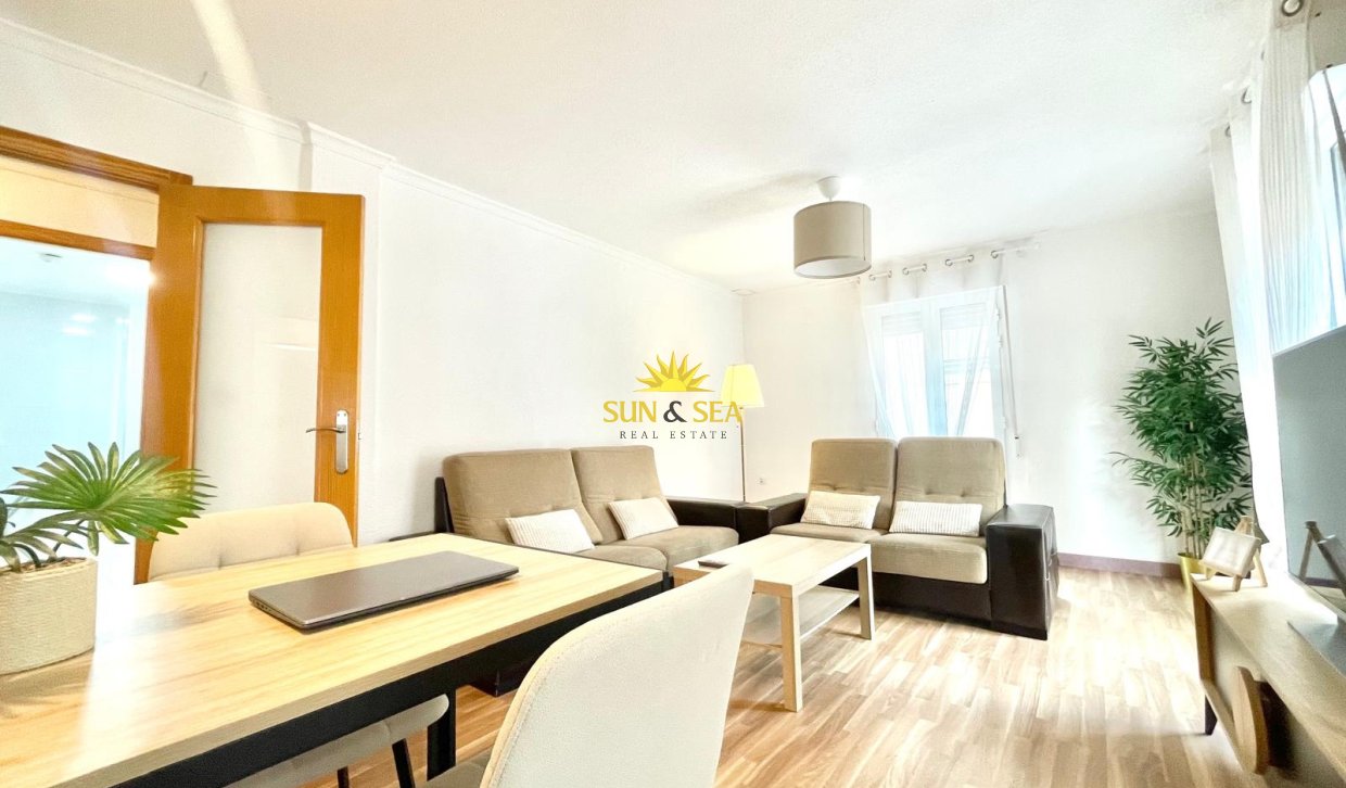 Location à long terme - Appartement - Santa Pola - Centro