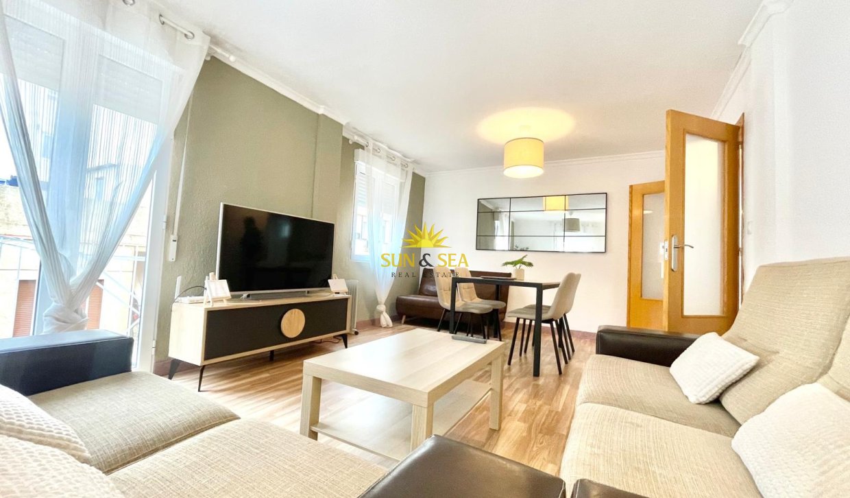 Location à long terme - Appartement - Santa Pola - Centro