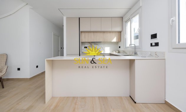 Reventa - Chalet - Torrevieja - Aguas Nuevas