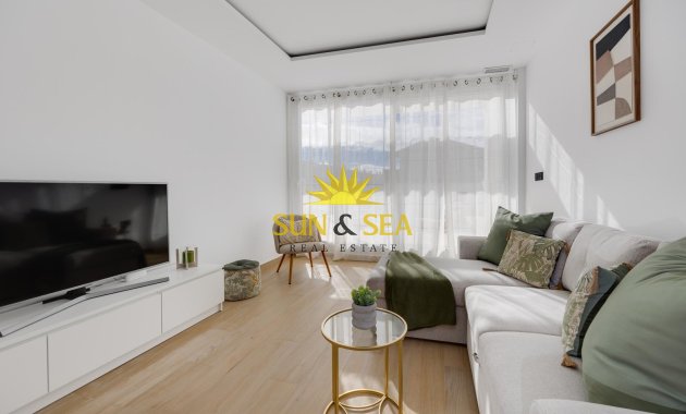 Reventa - Chalet - Torrevieja - Aguas Nuevas