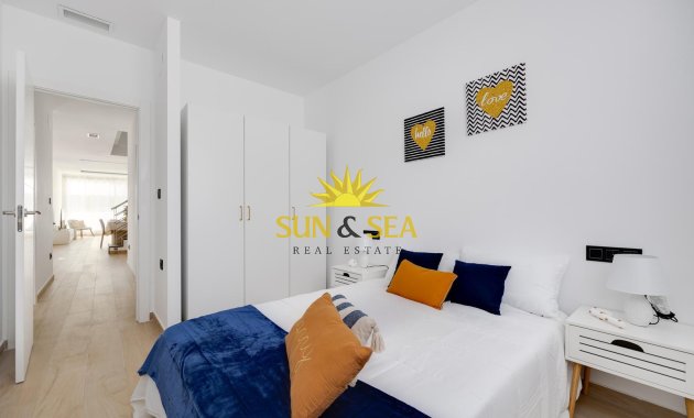 Reventa - Chalet - Torrevieja - Aguas Nuevas