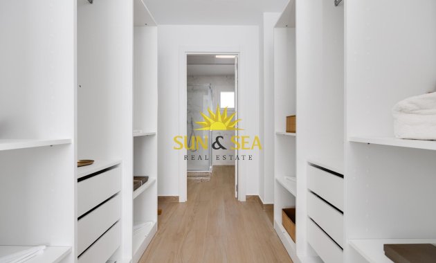 Reventa - Chalet - Torrevieja - Aguas Nuevas