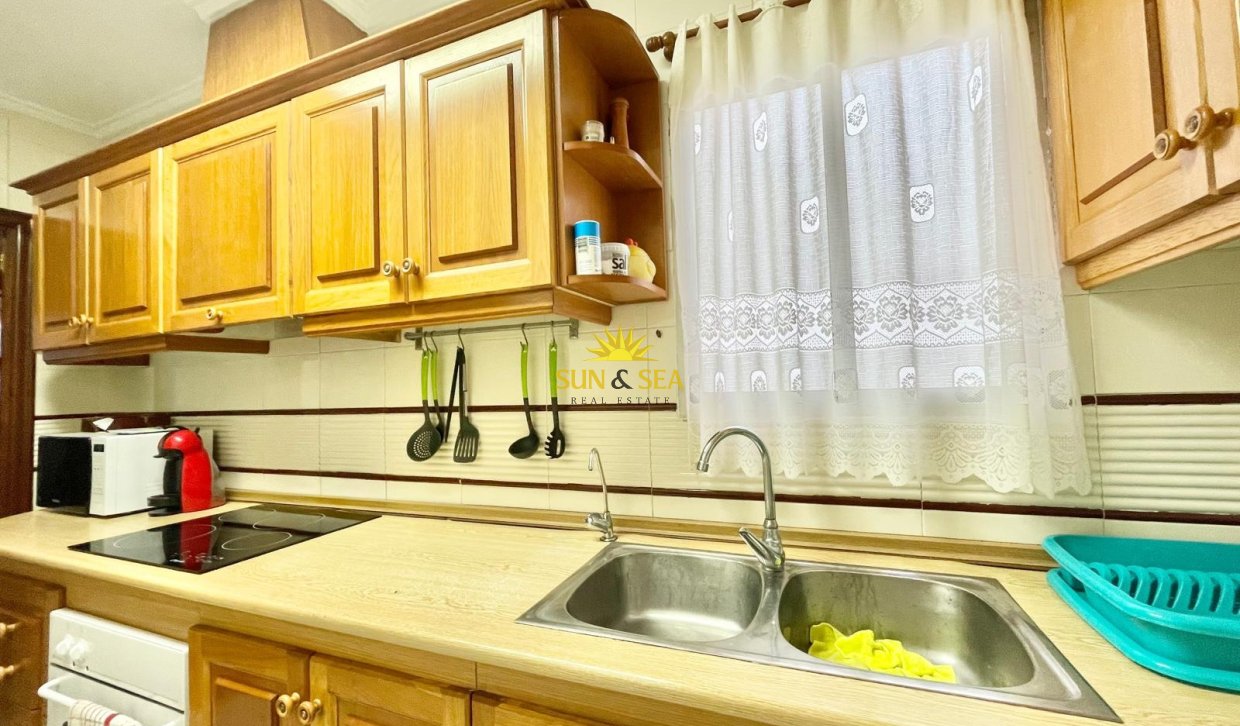Long Term Rental - Penthouse - Torrevieja - Playa de los Locos