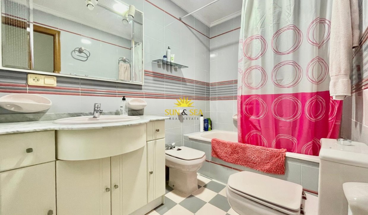 Long Term Rental - Penthouse - Torrevieja - Playa de los Locos