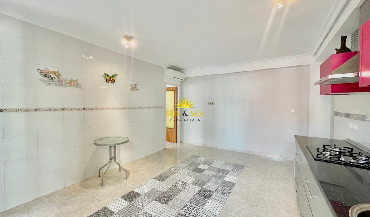 Reventa - Apartamento - Torrevieja - Centro