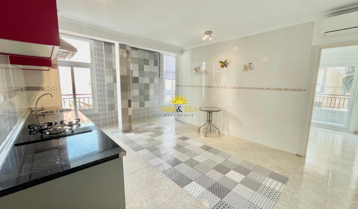 Reventa - Apartamento - Torrevieja - Centro