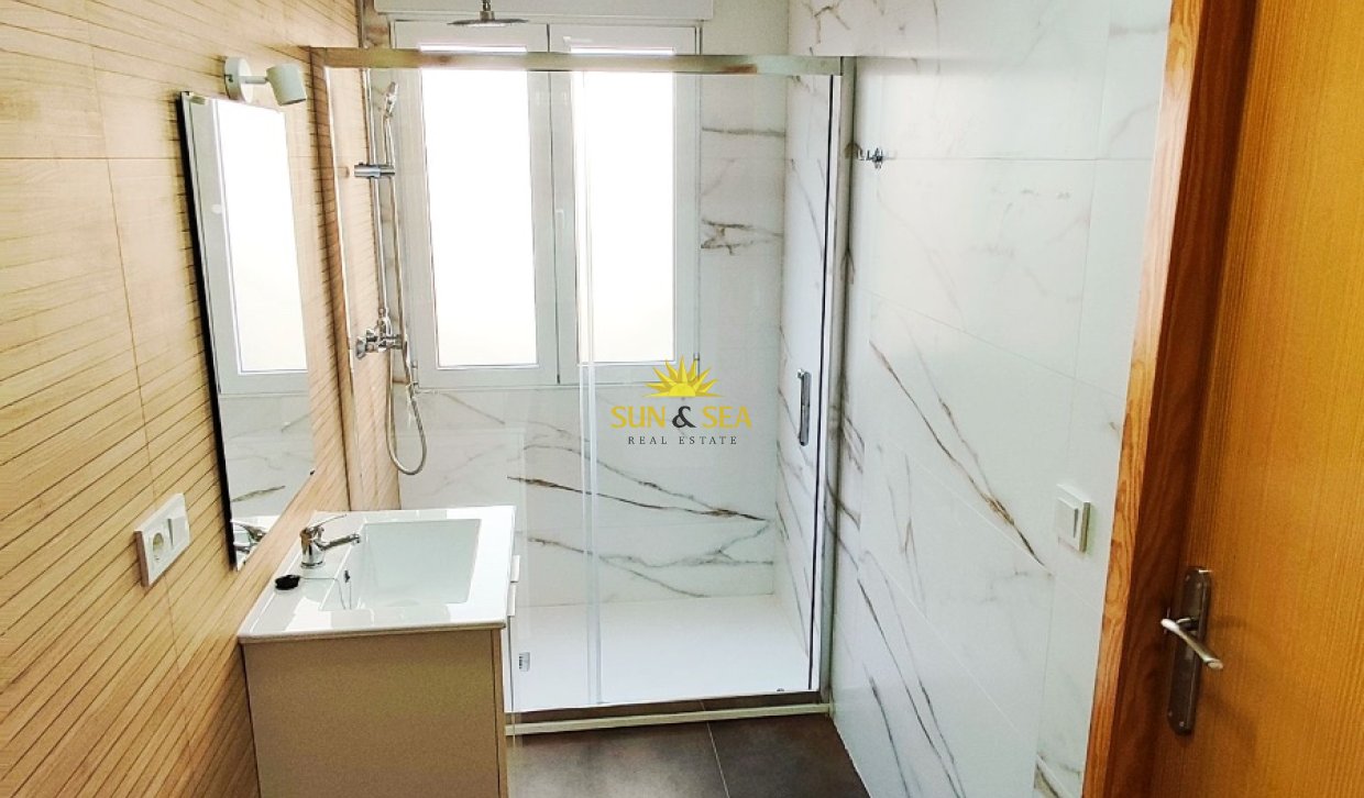Location à long terme - Appartement - Santa Pola - Centro