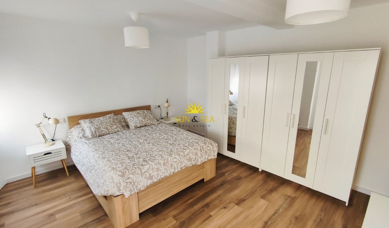 Location à long terme - Appartement - Santa Pola - Centro