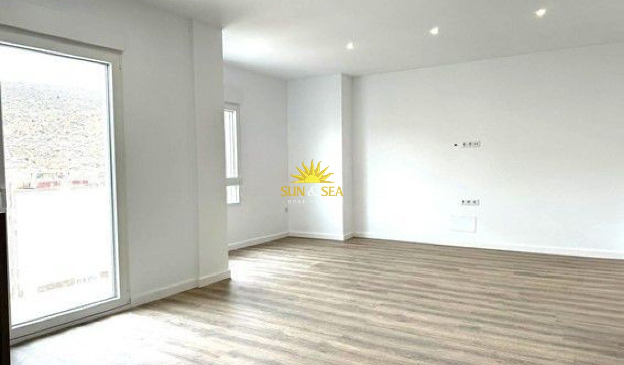 Langfristige Vermietung - Wohnung - 