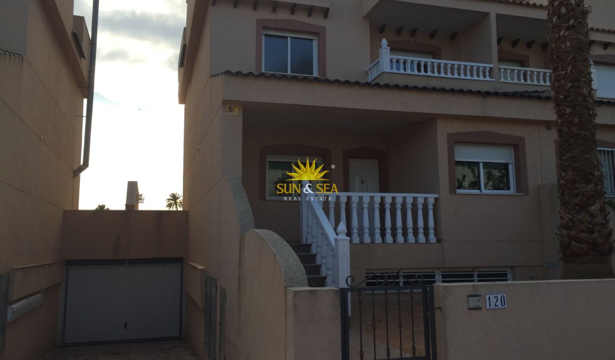 Wiederverkauf - Duplex - Daya Nueva