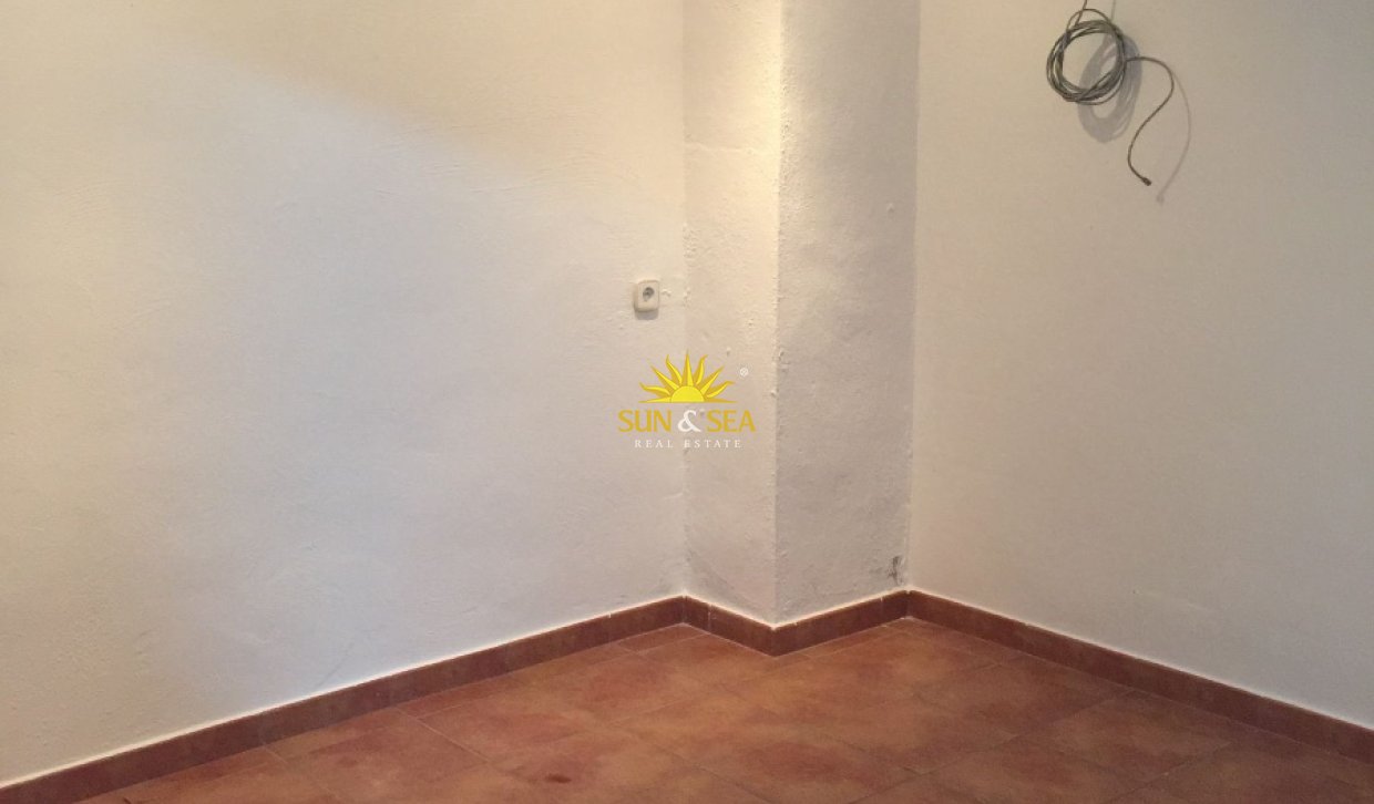 Wiederverkauf - Duplex - Daya Nueva