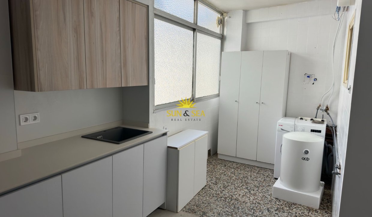 Location à long terme - Appartement - Elche