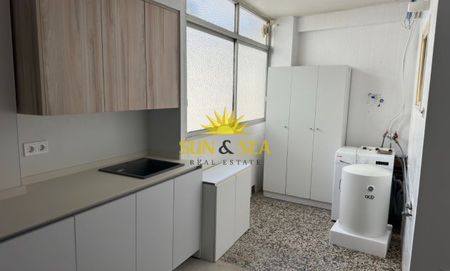 Location à long terme - Appartement - Elche