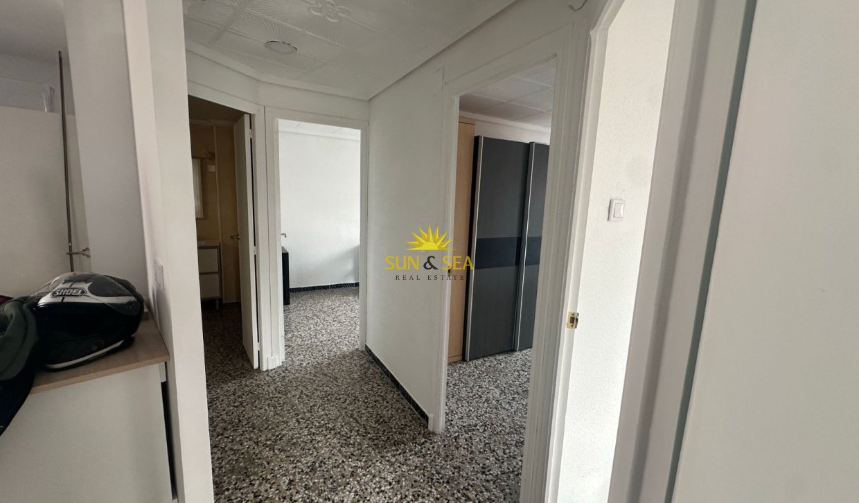 Location à long terme - Appartement - Elche