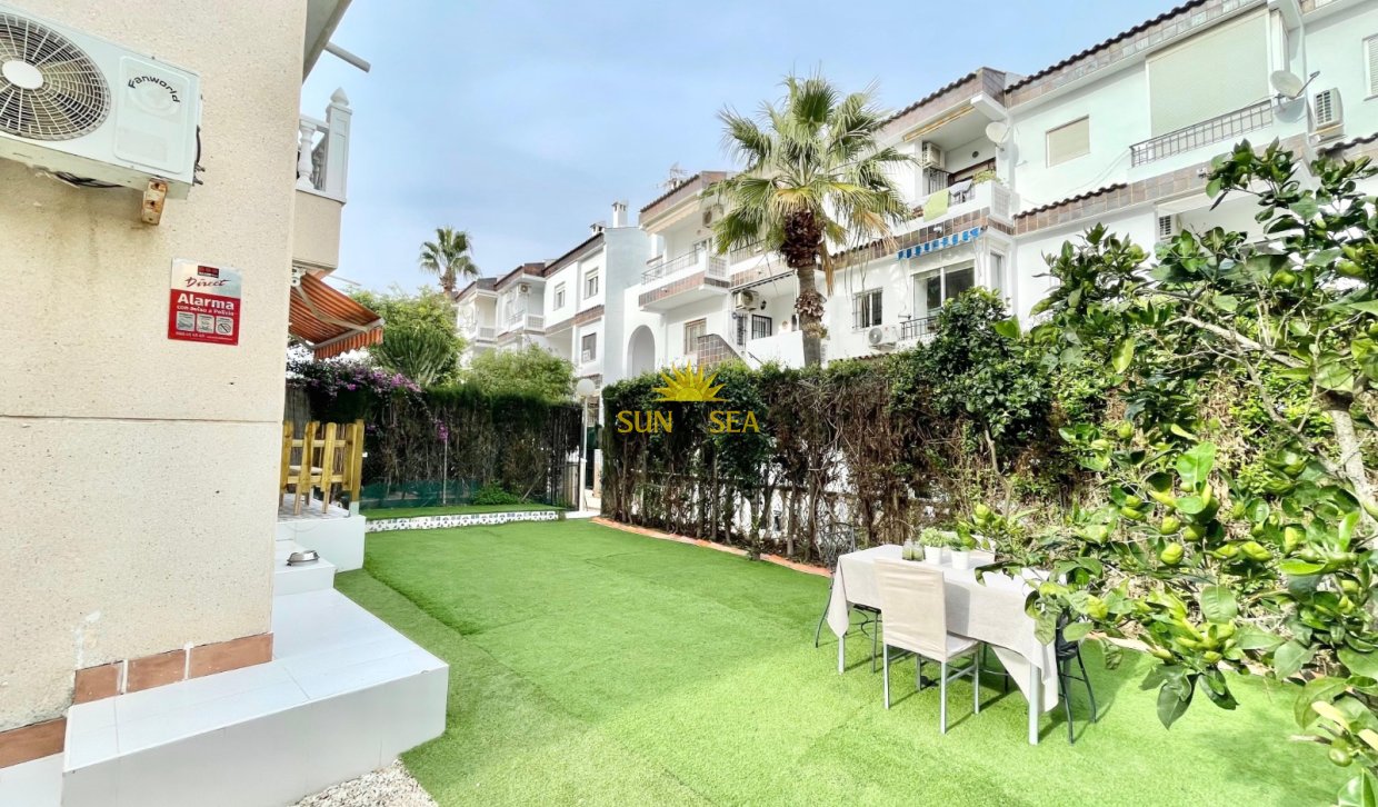 Long Term Rental - Ground Floor - Torrevieja - Punta prima