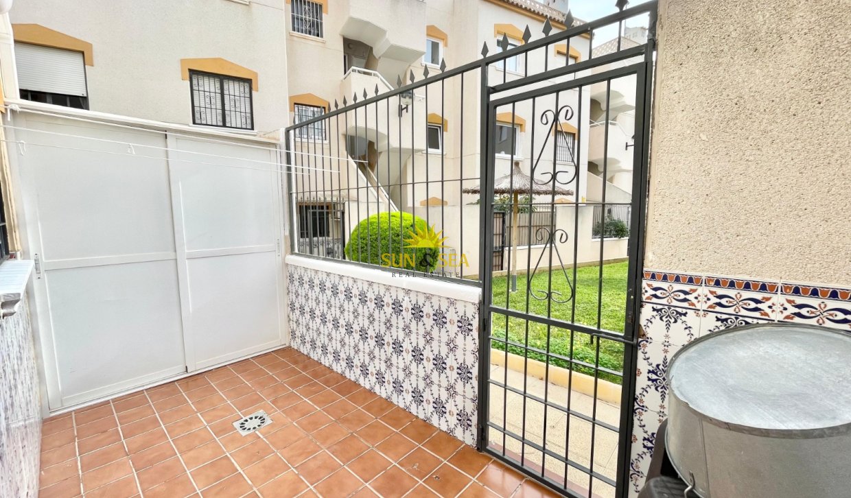 Long Term Rental - Ground Floor - Torrevieja - Punta prima
