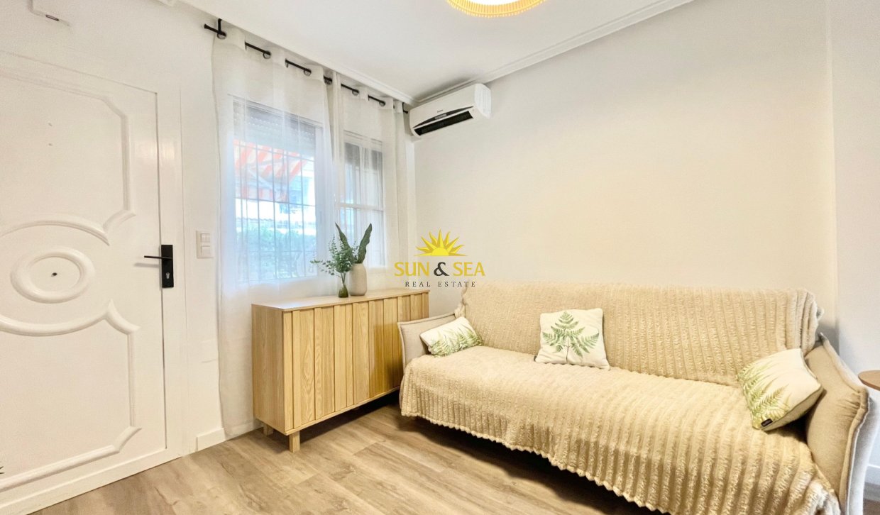 Long Term Rental - Ground Floor - Torrevieja - Punta prima