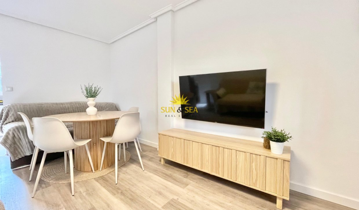Long Term Rental - Ground Floor - Torrevieja - Punta prima