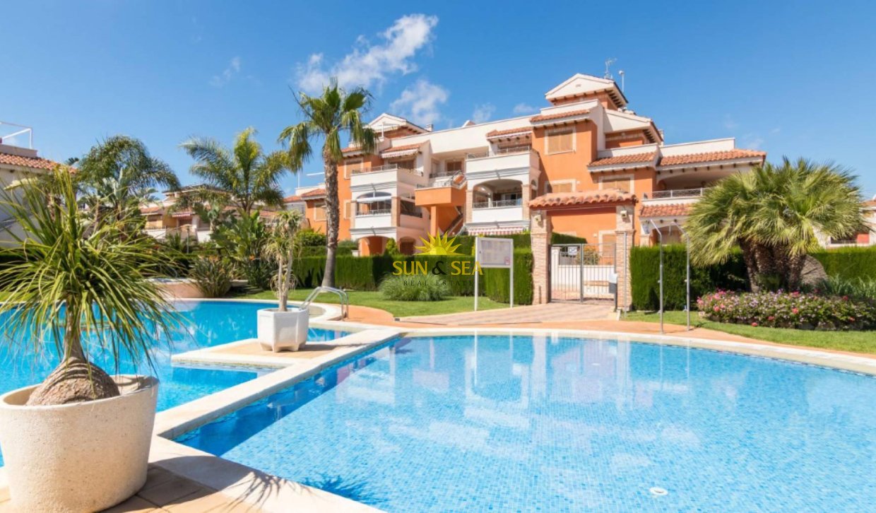 Reventa - Atico - Orihuela Costa - Playa Flamenca