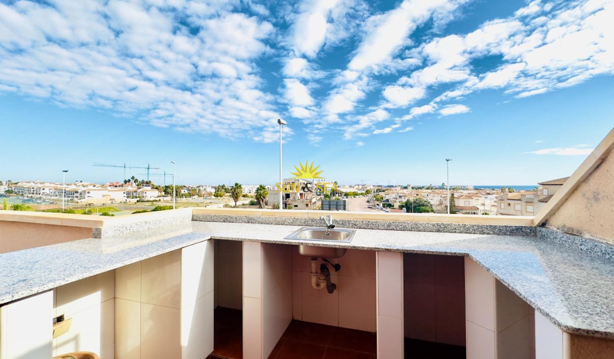 Reventa - Atico - Orihuela Costa - Playa Flamenca