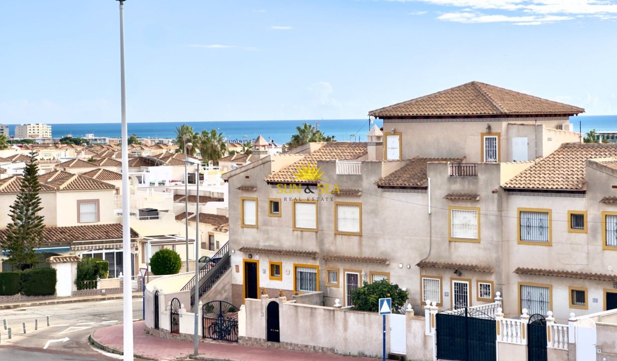 Reventa - Atico - Orihuela Costa - Playa Flamenca