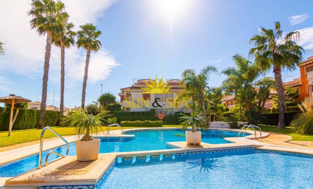 Reventa - Atico - Orihuela Costa - Playa Flamenca