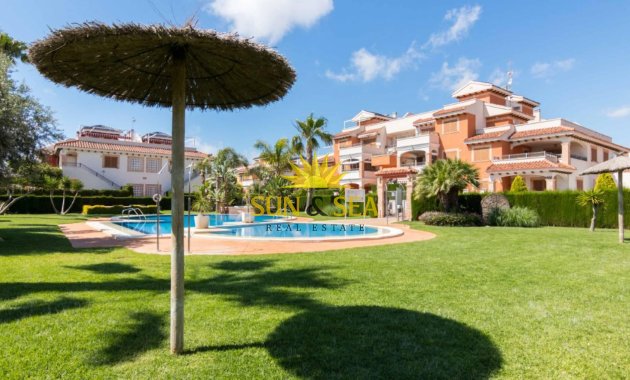 Reventa - Atico - Orihuela Costa - Playa Flamenca