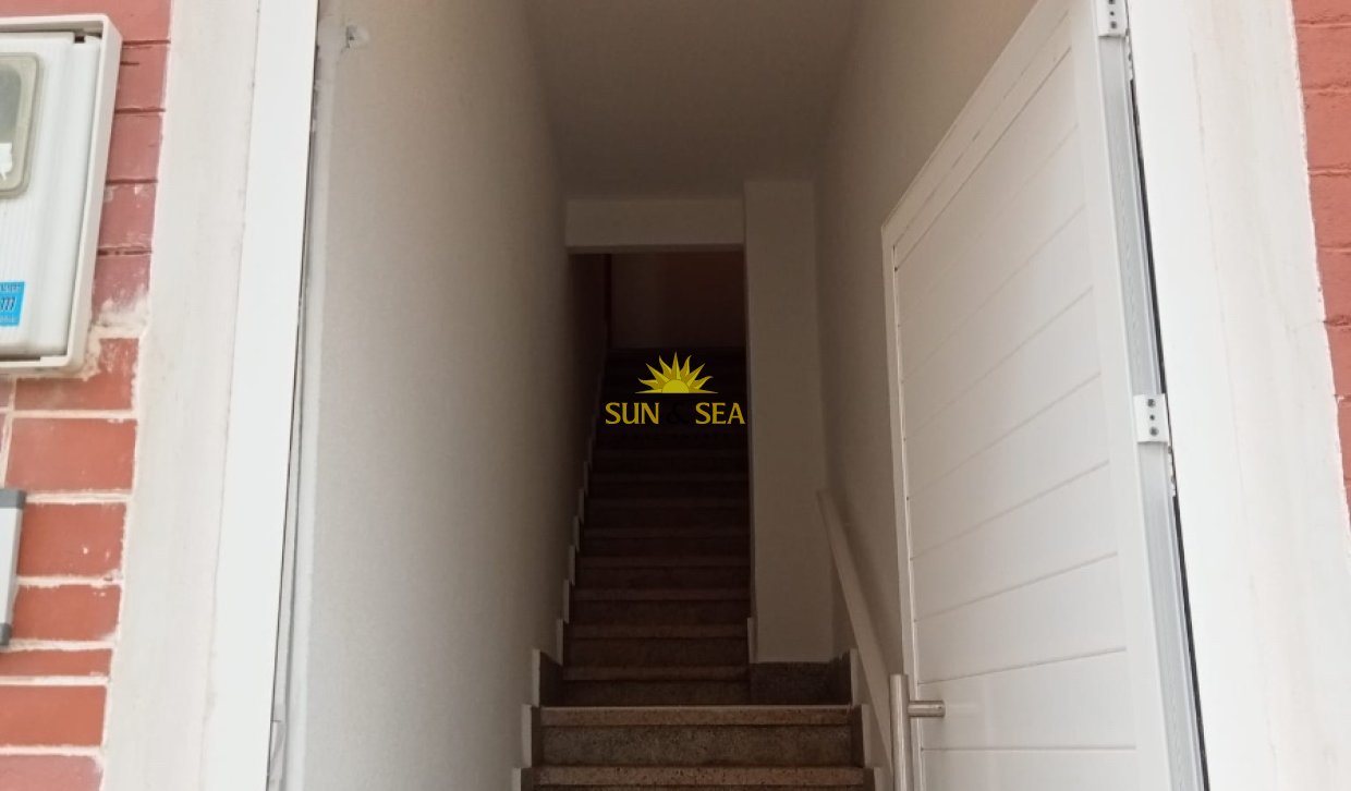 Resale - Apartment - Los Alcázares - Playa la Concha