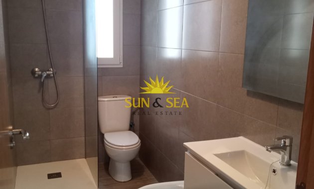 Resale - Apartment - Los Alcázares - Playa la Concha